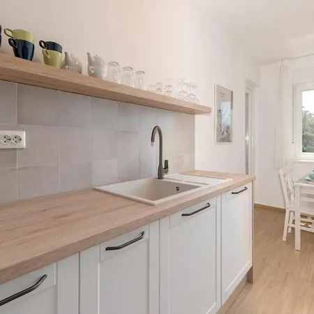 Apartment Nona Mileva Pula