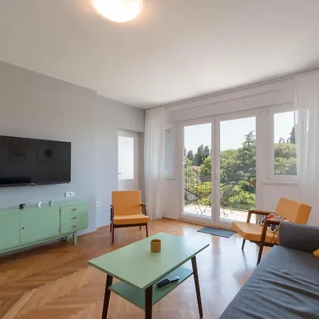 Apartment Nona Mileva *