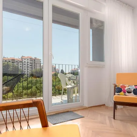 Nona Mileva Lejlighed