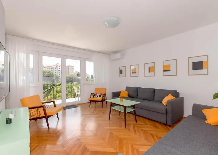 Nona Mileva Lejlighed